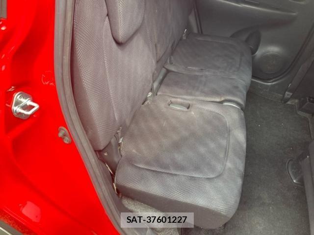 Toyota RACTIS 2007-05 8871903-12