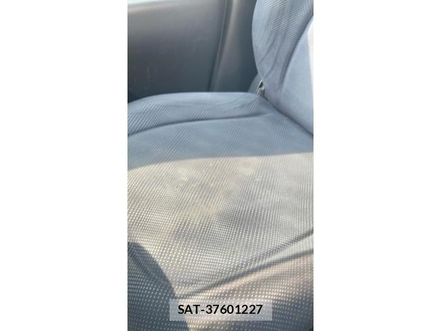 Toyota RACTIS 2007-05 8871903-26