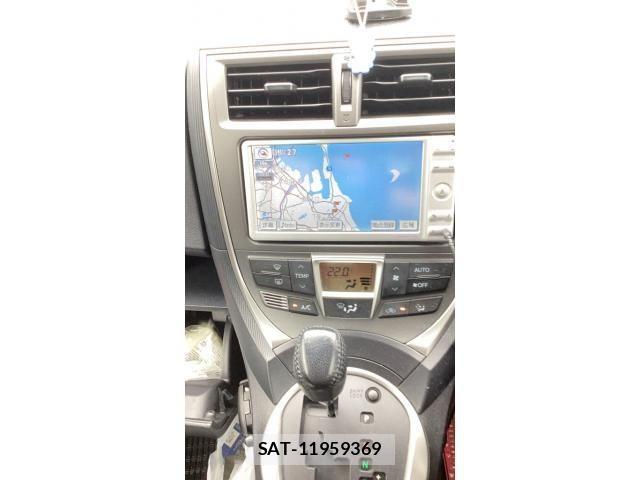 Toyota RACTIS 2011-03 8881756-8