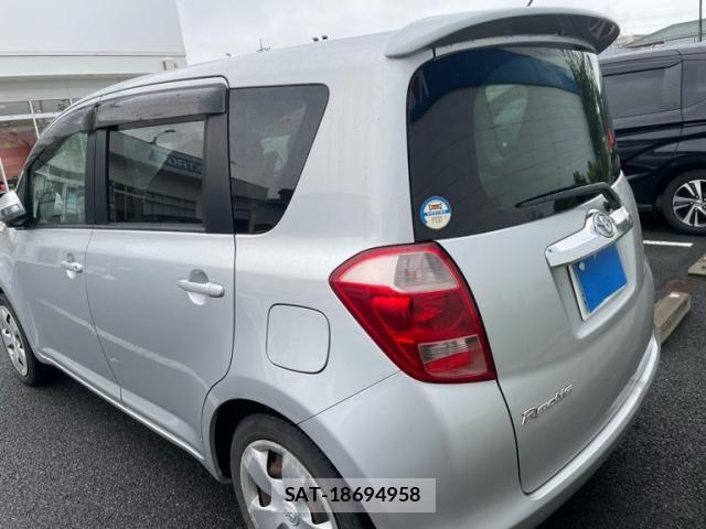 Toyota RACTIS 2007-09 8881759-6