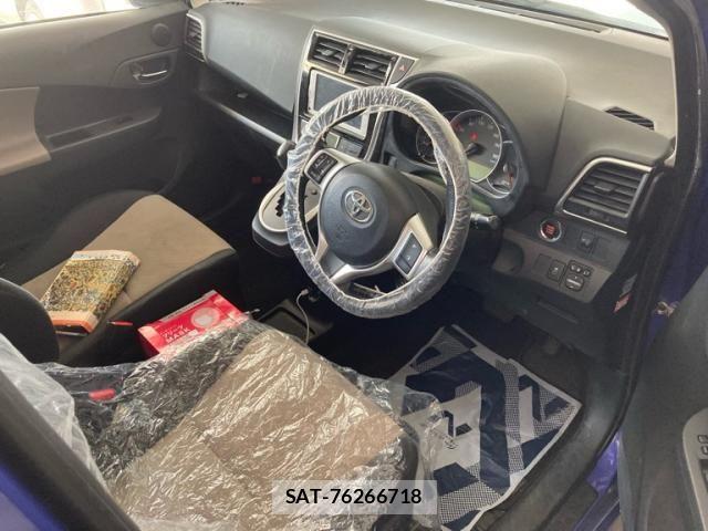 Toyota RACTIS 2014-06 8881757-9