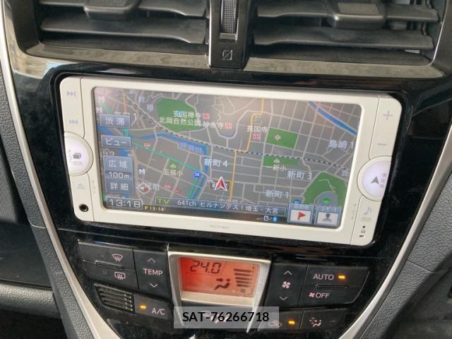 Toyota RACTIS 2014-06 8881757-18