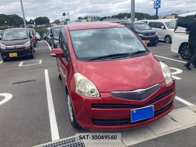 Toyota RACTIS 2009-11 8884226-0