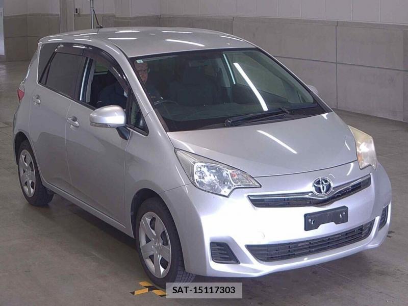 Toyota RACTIS 2011 7223064-0