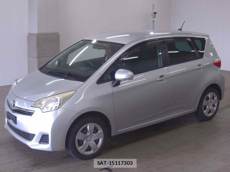 Toyota RACTIS 2011 7223064-3
