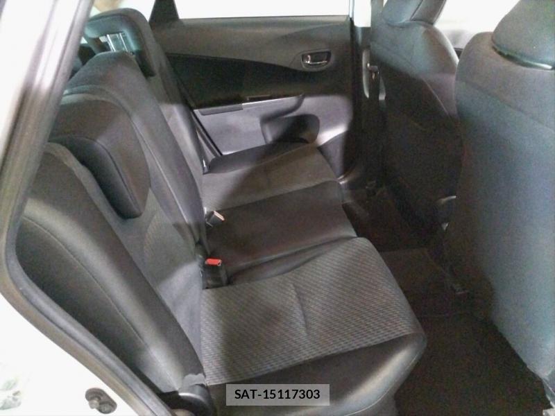 Toyota RACTIS 2011 7223064-5