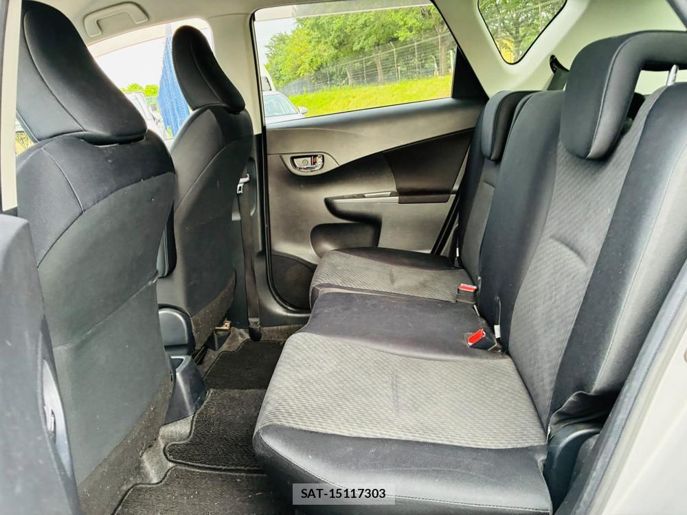 Toyota RACTIS 2011 7223064-9