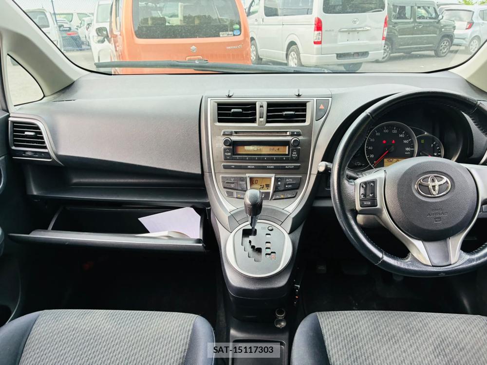 Toyota RACTIS 2011 7223064-12