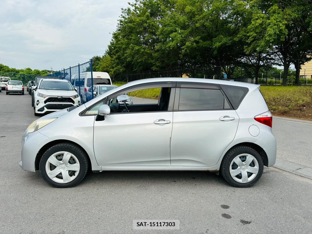 Toyota RACTIS 2011 7223064-1