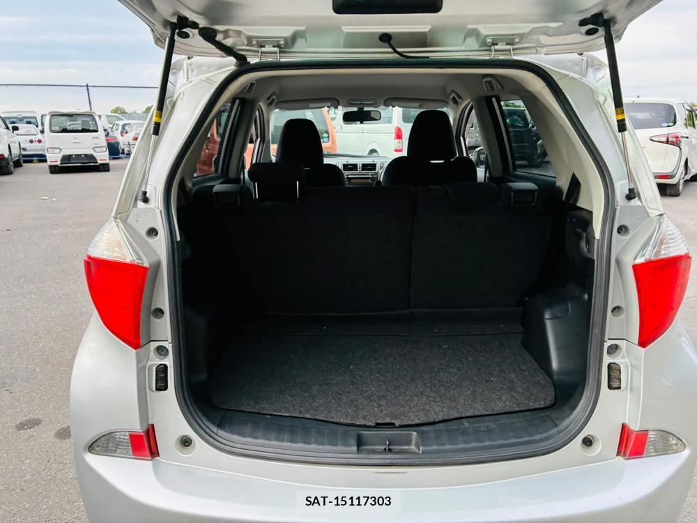Toyota RACTIS 2011 7223064-25