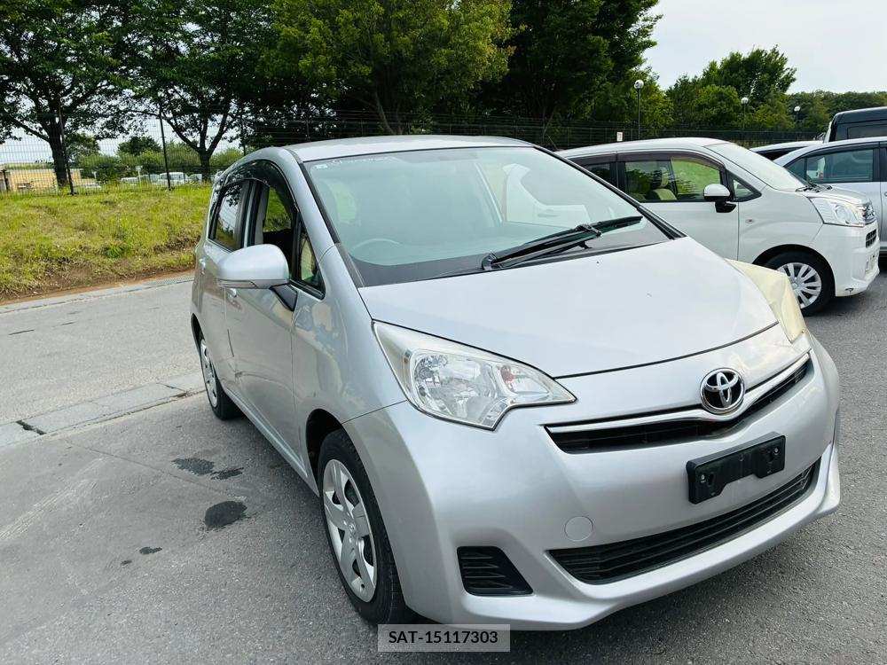 Toyota RACTIS 2011 7223064-6