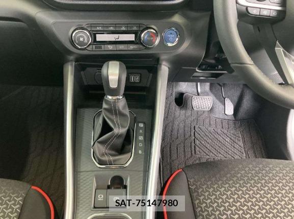 Toyota RAIZE 2026-03 6258806-9
