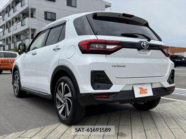 Toyota RAIZE 2022-03 7272768-12