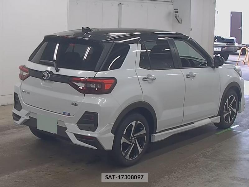 Toyota  2026-05 7349933-1