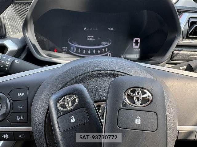 Toyota RAIZE 2022-01 7359474-5