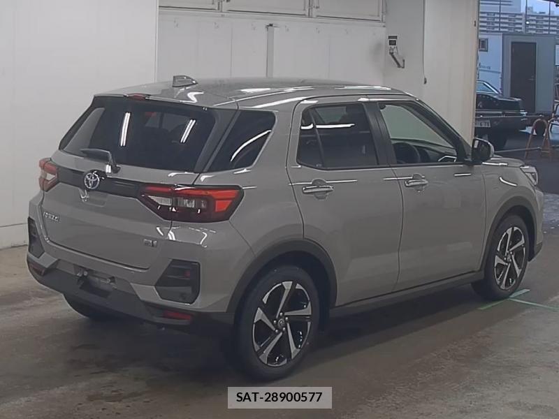 Toyota  2026-06 7349932-1