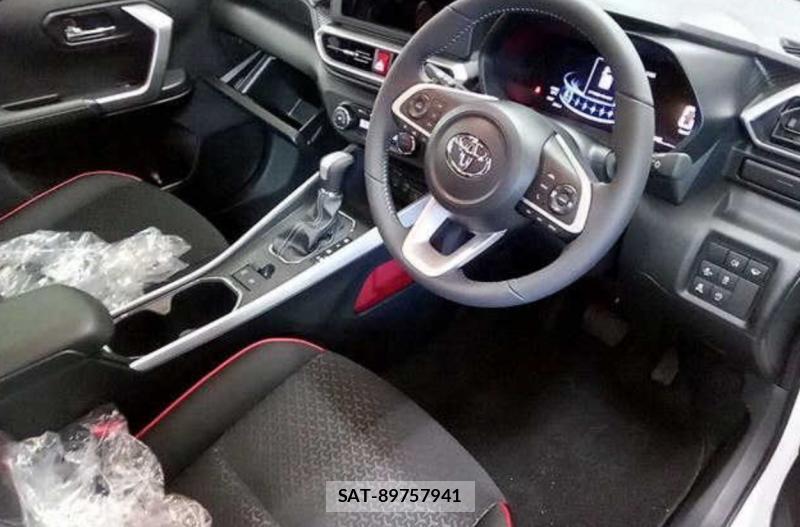 Toyota RAIZE 2025-09 7228548-5