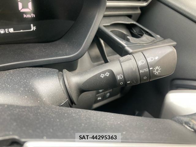 Toyota RAIZE 2020-09 7502452-17