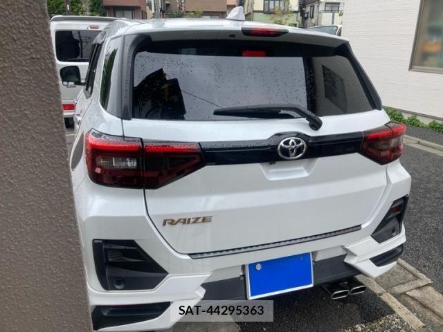 Toyota RAIZE 2020-09 7502452-3