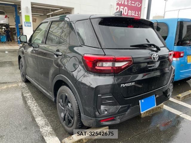 Toyota RAIZE 2022-01 7619459-1