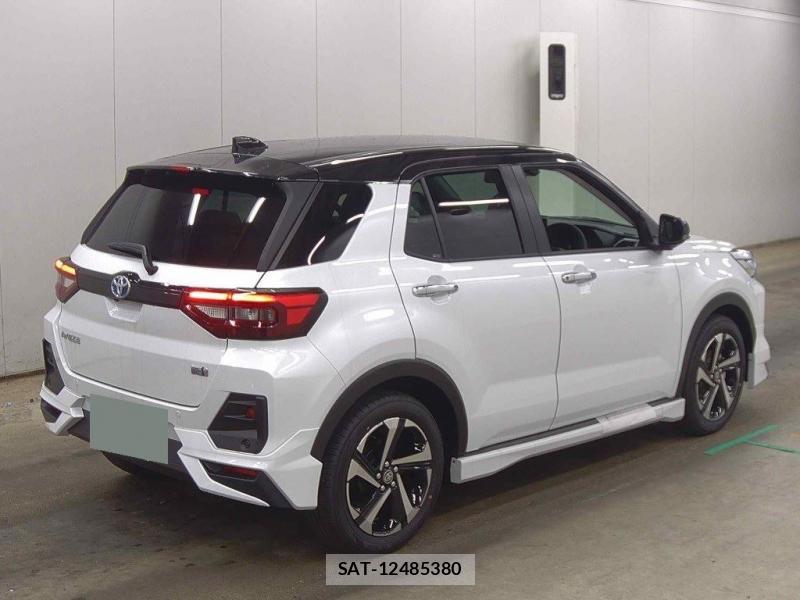 Toyota RAIZE 2026-04 8061037-1