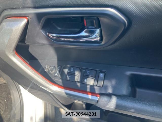 Toyota RAIZE 2020-01 8101472-15