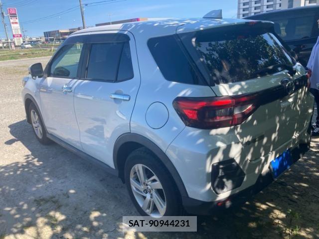 Toyota RAIZE 2020-01 8101472-2