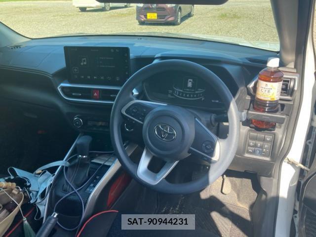 Toyota RAIZE 2020-01 8101472-5