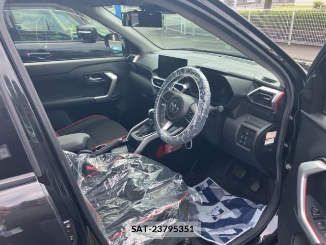 Toyota RAIZE 2021-02 8101460-10