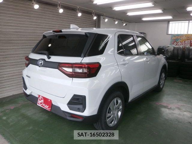 Toyota RAIZE 2022-07 8101476-2