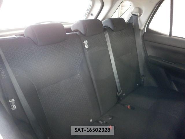 Toyota RAIZE 2022-07 8101476-4
