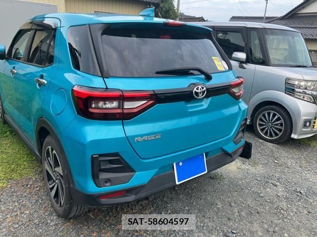 Toyota RAIZE 2021-10 8101465-6