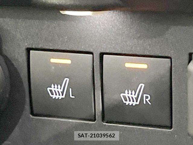 Toyota RAIZE 2020-07 8101462-6