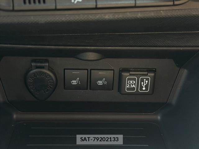 Toyota RAIZE 2020-06 8132037-6