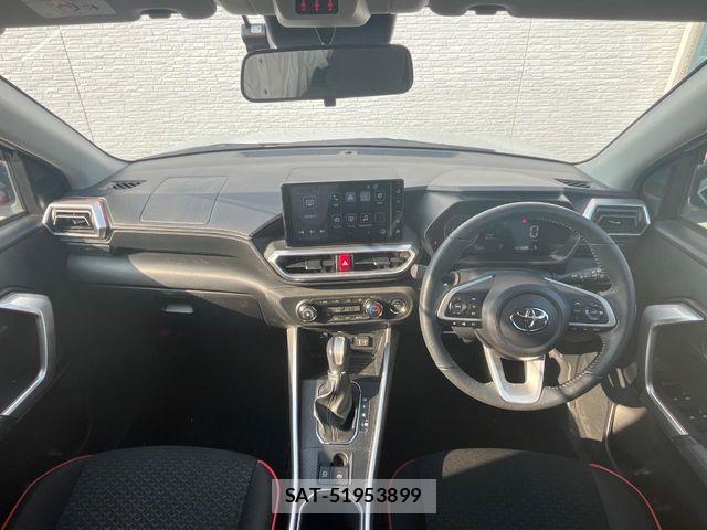 Toyota RAIZE 2024-07 8209740-1