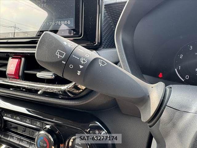 Toyota RAIZE 2024-05 8209738-28