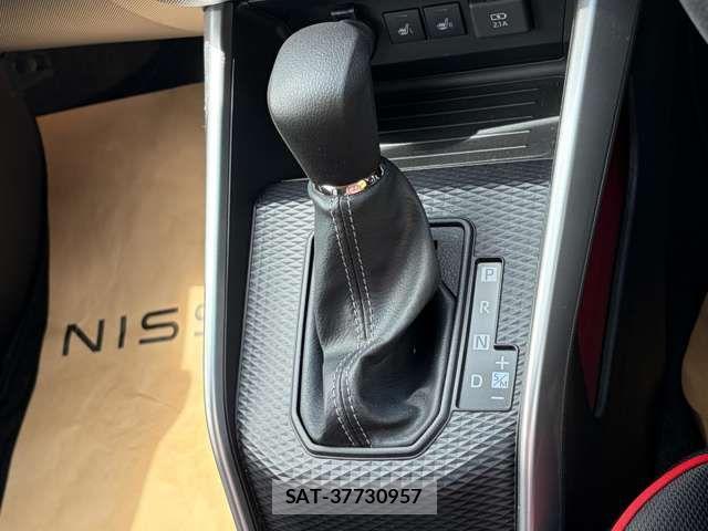 Toyota RAIZE 2020-06 8209747-13
