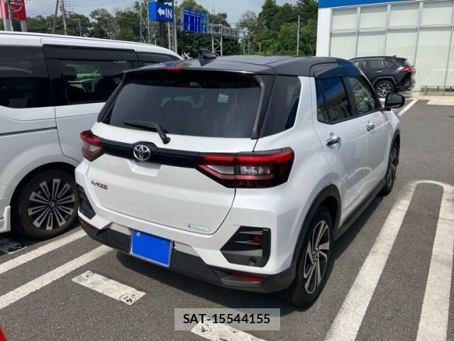 Toyota RAIZE 2021-11 8246443-4