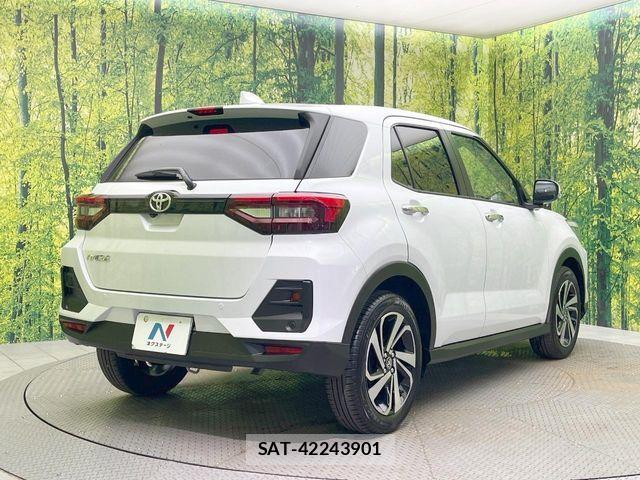 Toyota RAIZE 2025-09 8246440-16