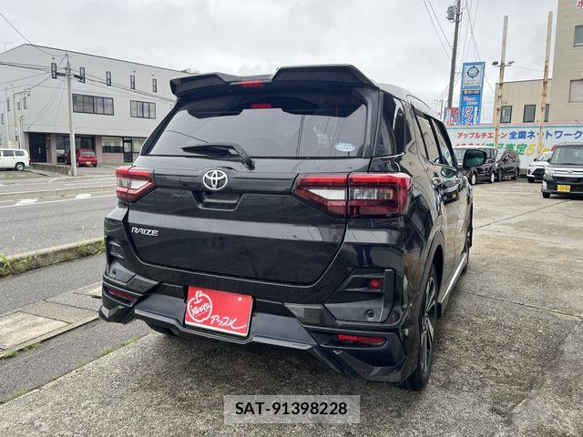 Toyota RAIZE 2020-01 8246451-2