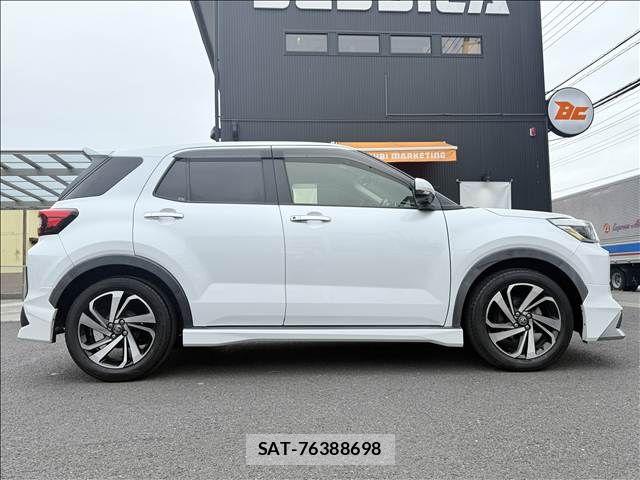 Toyota RAIZE 2020-05 8246457-6