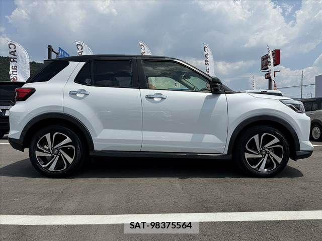 Toyota RAIZE 2023-10 8355448-11
