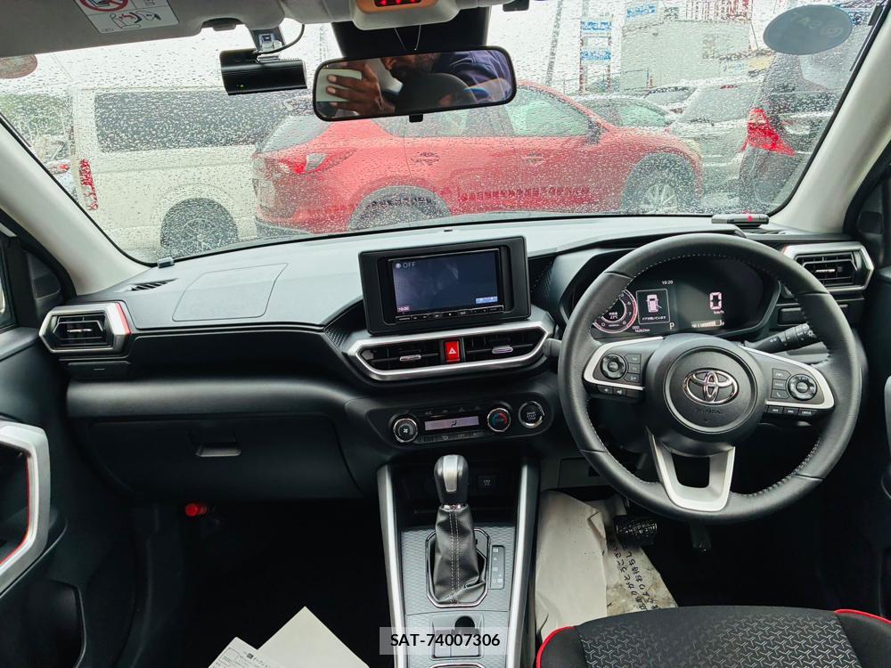 Toyota RAIZE 2025-09 8594542-23