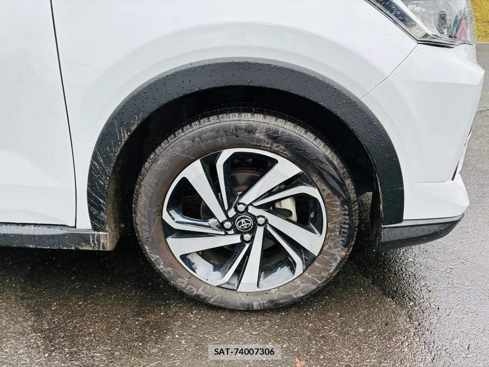 Toyota RAIZE 2025-09 8594542-28