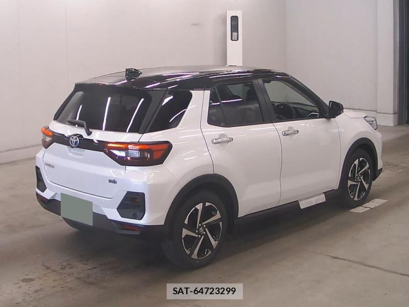 Toyota  2026-08 8711424-1