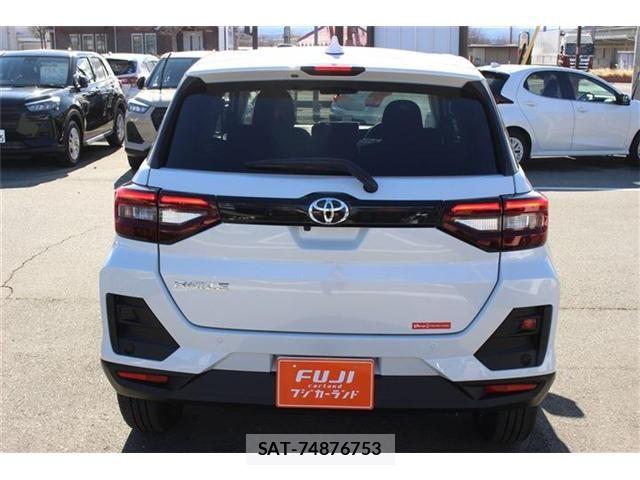 Toyota RAIZE 2025-12 8745431-12