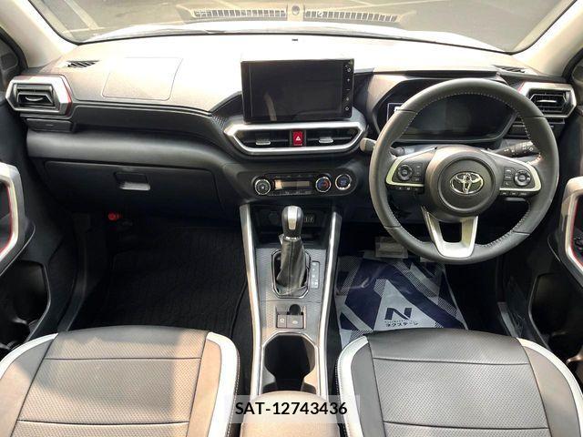 Toyota RAIZE 2025-10 8745430-1
