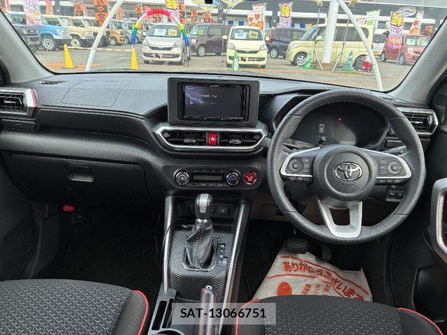 Toyota RAIZE 2020-03 8831238-3
