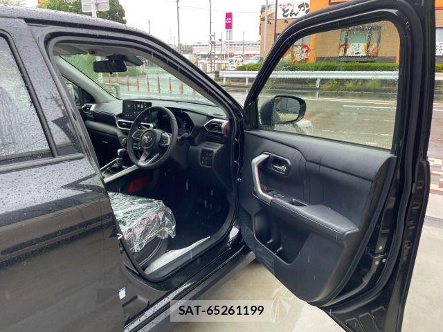 Toyota RAIZE 2026-09 8871904-16