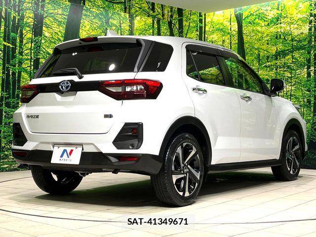 Toyota RAIZE 2022-03 7224015-16